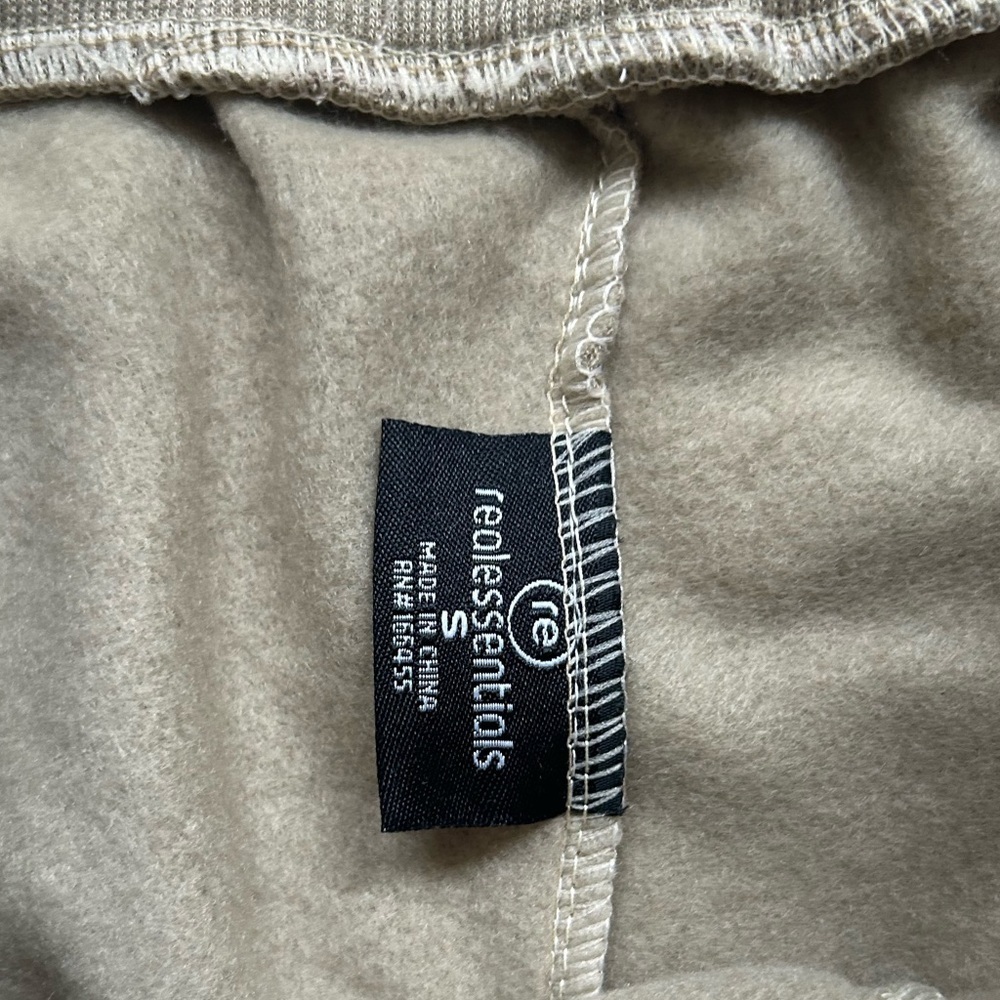 NWOT Real Essentials Men's Tech Fleece Ultra-Soft Jogger Sweatpants with Pockets - Picture 4 of 6